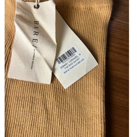 Bare by Charlie Holiday NWT Caramel Ribbed Knit Biker Shorts M - Picture 3 of 4
